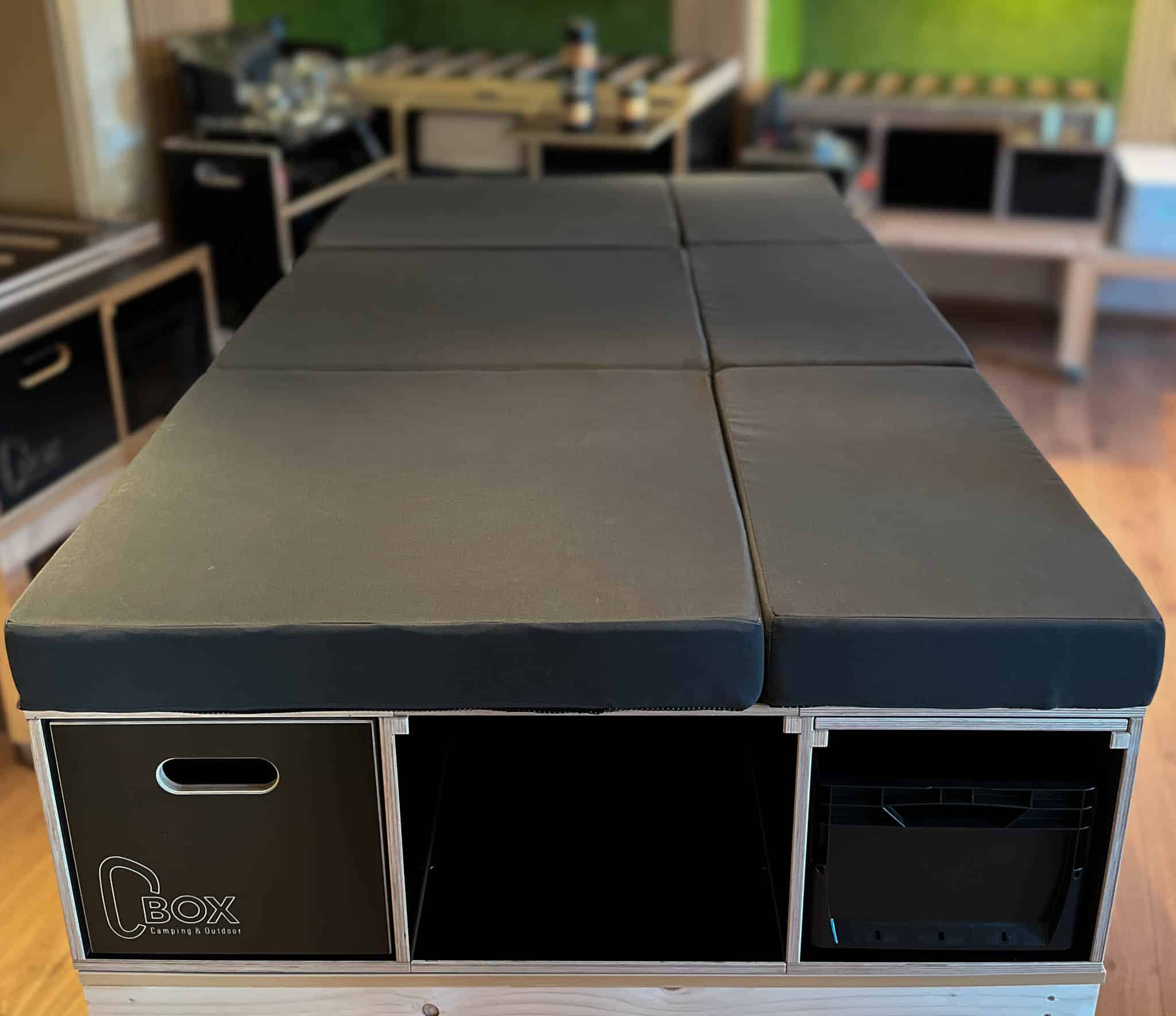 Folding mattress for C-BOX split